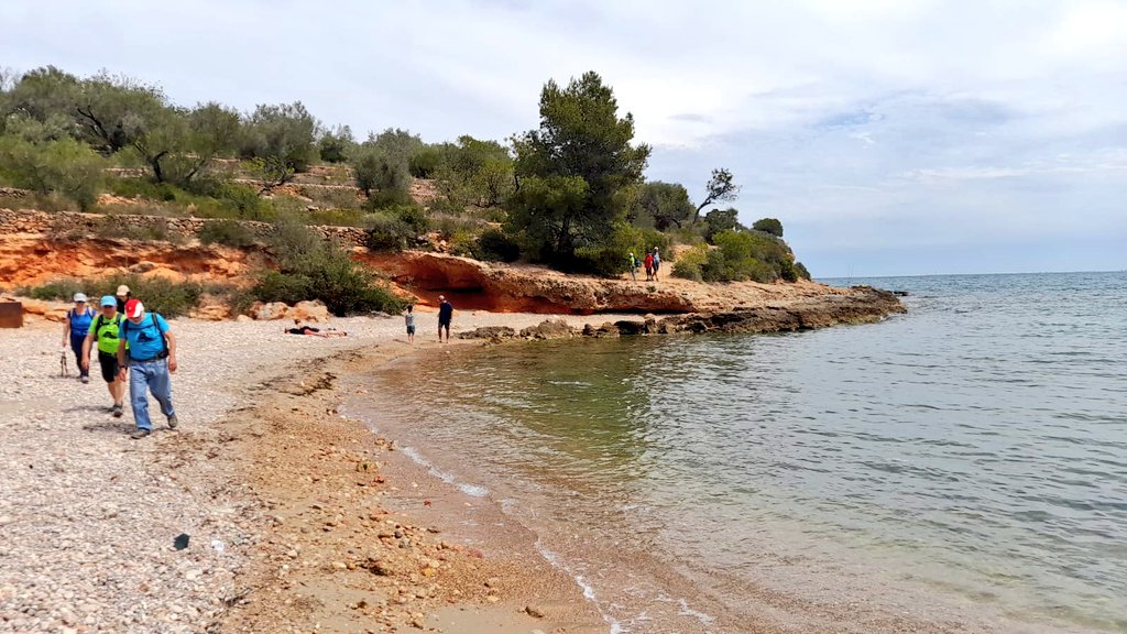 AEC_Reus's tweet image. "El Baix Camp i tu... a peu!" s'acomiada amb la sortida del camí de Ronda GR92: De l'Ametlla a l'Ampolla
Gràcies al @CEBaixCamp per aquests 25 anys de col·laboració💗
Tanquem una etapa, però esperem encetar-ne de noves✊
#ElBaixCampITuAPeu
#ConsellEsportiuBaixCamp #AECReus #FEEC