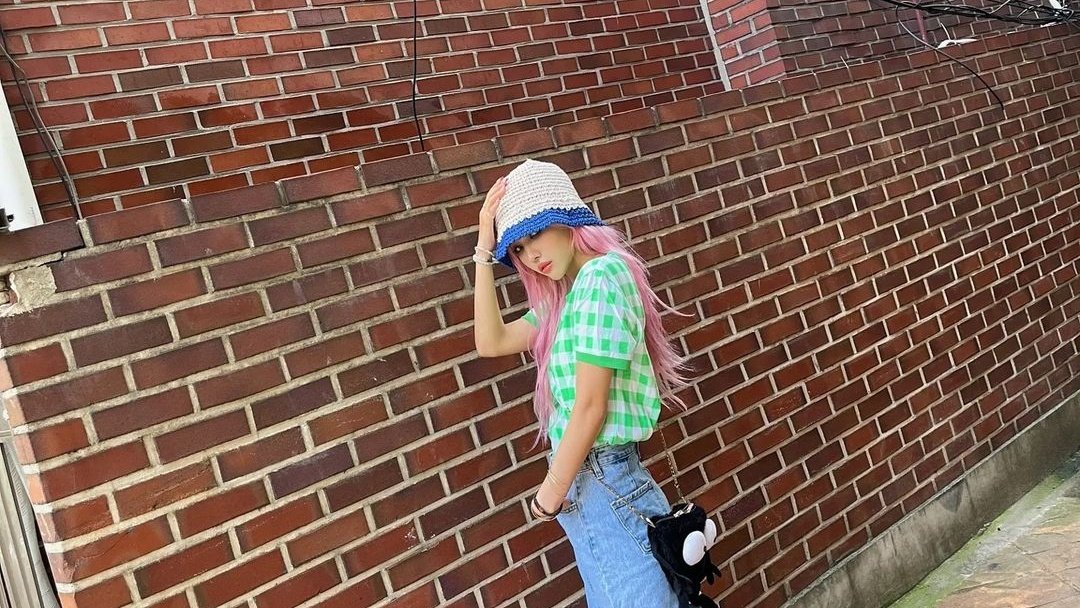 tinybluer's tweet image. ㅤ
       𝖣𝗂𝖽 ႸიႮ ᧁׁꫀׁׅܻ݊tׁׅ what kíղժ of ᏰᎥᎿᏟᏲ I am?
   가질 수 있는 것보다 어려운 걸 좋아해
ㅤ