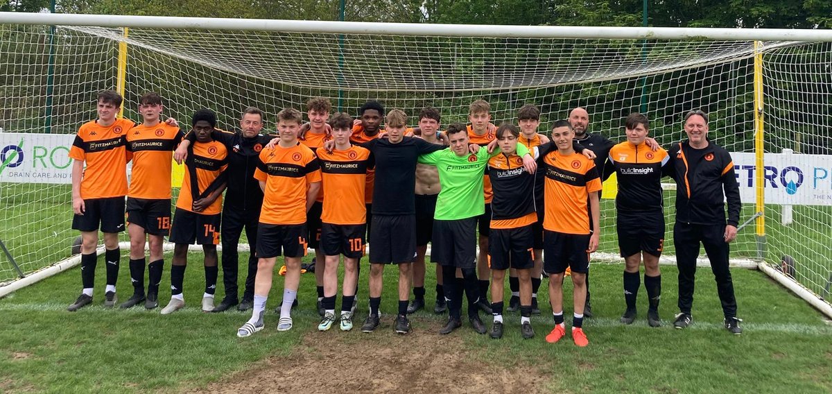 fc_sprowston23's tweet photo. Congratulations to our u18s on finishing prem runners up 👏👏. last seasons u16s apart from Joe and Alfie who today played their last game of youth football 👏👏. Outstanding season from all 👏👏
🧡🖤🧡🖤 https://t.co/bjLAO3G4VU