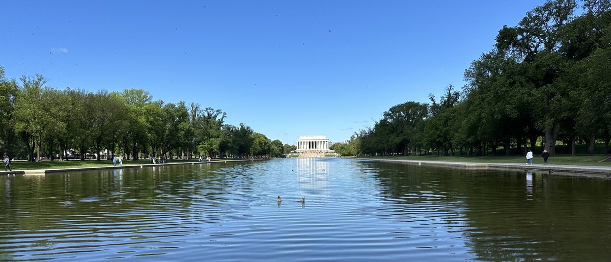 mitchelliung's tweet photo. Couldn’t have asked for a better weekend attending the centennial #ACR2023 meeting in DC. Huge thank you to @RadiologyACR and the ACR Medical Student Subcommittee for organizing such a valuable experience and learning opportunity. Can’t wait for #ACR2024! @ACRRFS #futureradres https://t.co/Ei90USmQh8