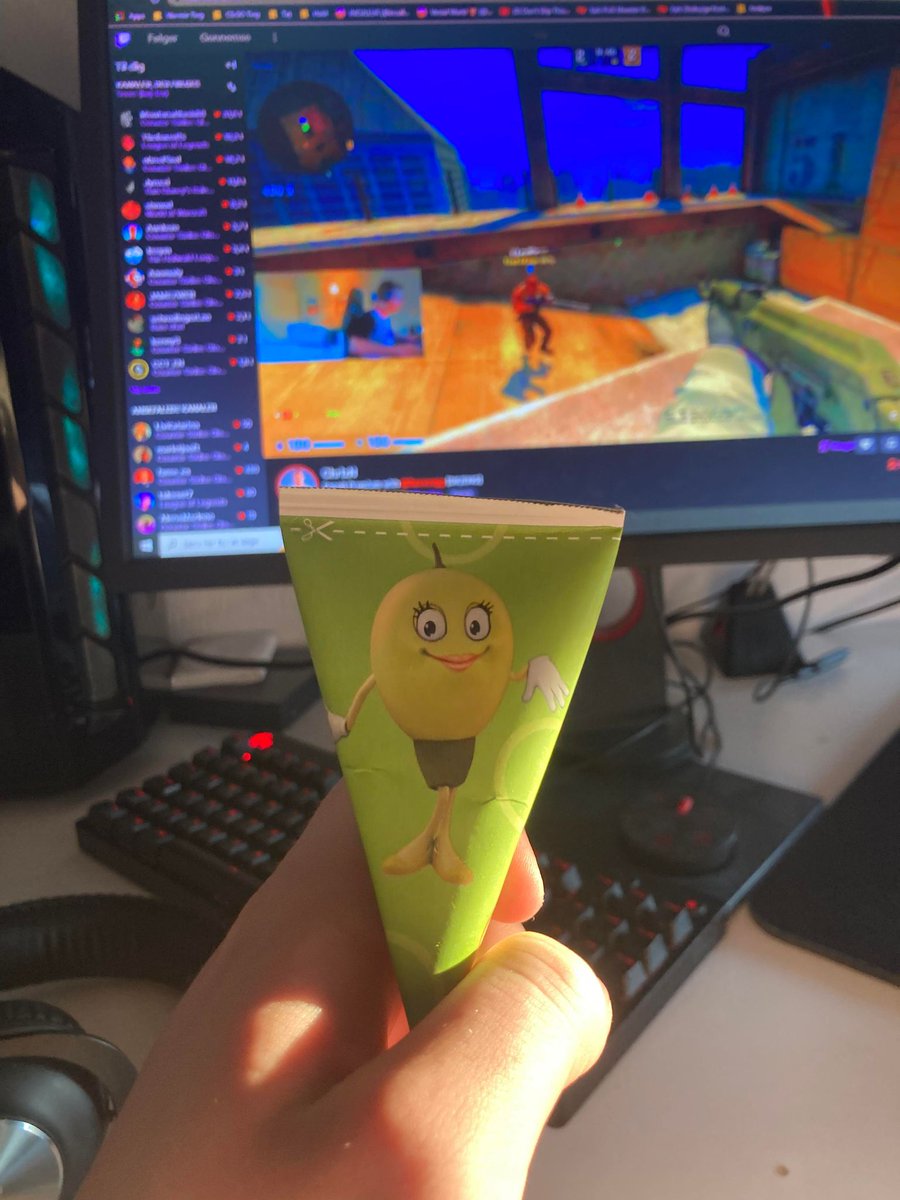 Ender @Heroicgg x @Esportal på en anden plads :( 
Var lidt noget 💩til sidst...

Nu må jeg lige nyde en trøste is (bedste sunlolly btw) mens jeg lige ser lidt ordentligt cs! twitch.tv/chr1zn