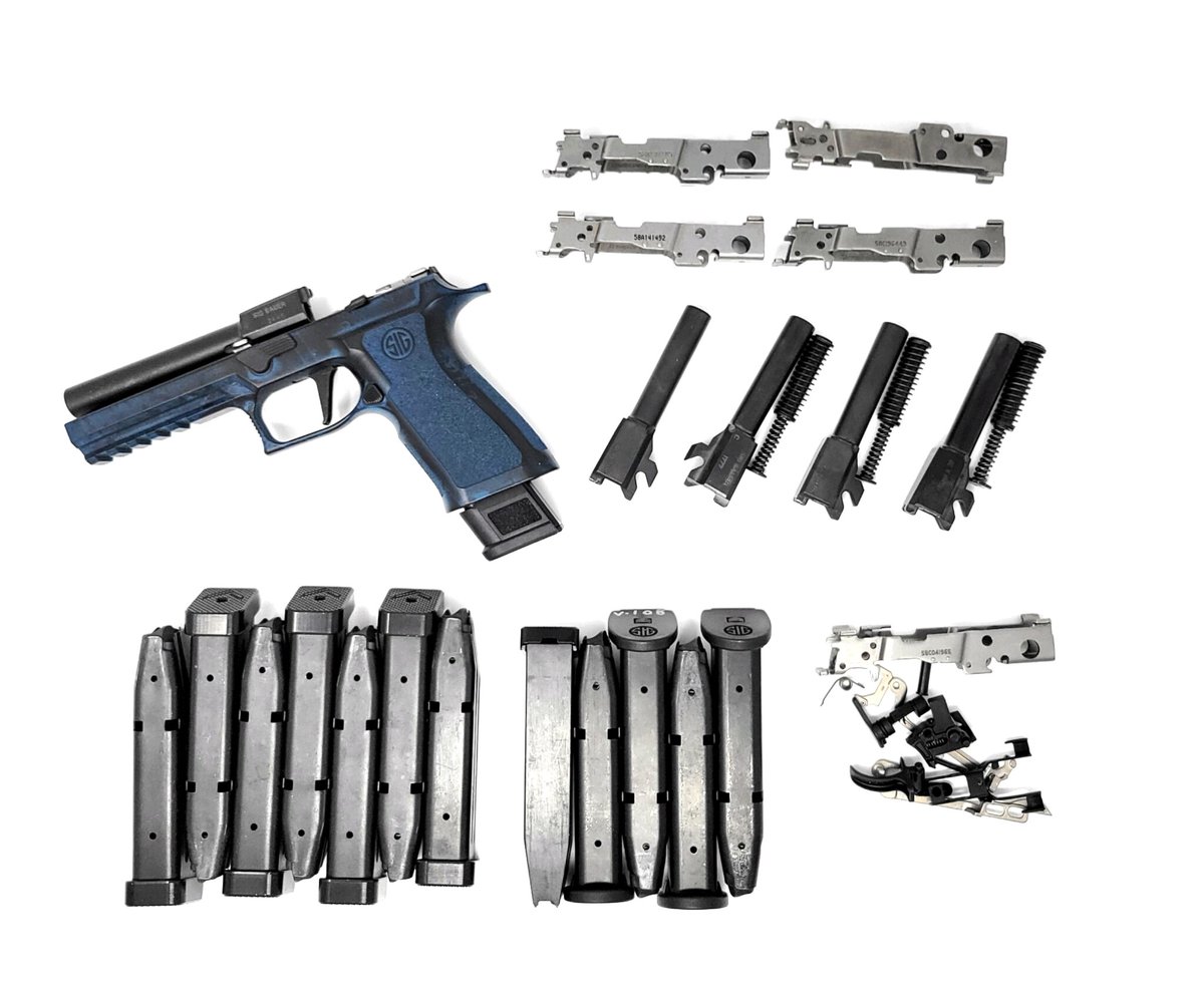 AZWS's tweet photo. Anyone else building @sigsauerinc P320s this weekend?
#siglife #sigsauer #sigp320 #AZWS #Shootingforum #2ADefenders https://t.co/sdDkvBrlfR