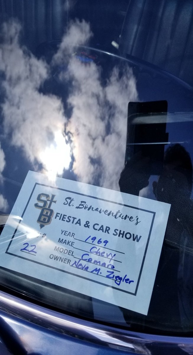 Otalia69's tweet photo. #HappySunday...๐ The #StBonaventureFiesta and #carshow is in full swing, come on out and say "Hi" ๐๐ผ until 5pm in #Ventura...๐๐๐ฎ #food #fun #sun @SofteeCA ๐ฆ #VisitVentura #SofteeCA #the805 #StBonaventuraHS https://t.co/cjrEeY2mB5