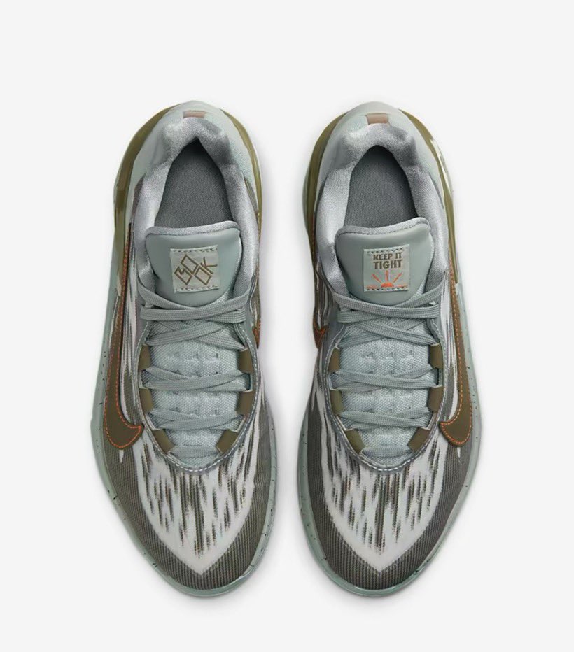 AndrewLeezus's tweet photo. 🚨 GIVEAWAY ALERT 🚨

I’ve teamed up with @heir_company  to celebrate the HEIR app. We are giving away a pair of @DevinBook Nike G.T. Cut 2. 👟🔥

Follow these 4 steps to win:
1️⃣ Retweet this 
2️⃣ Download HEIR https://t.co/YcptdRHY8w
3️⃣ Create your HEIR username 
4️⃣ Reply in the comments with your HEIR username 

Bonus if you Follow @Heir_Company and @AndrewLeezus 
 
#OneofUs 🤝🫂
