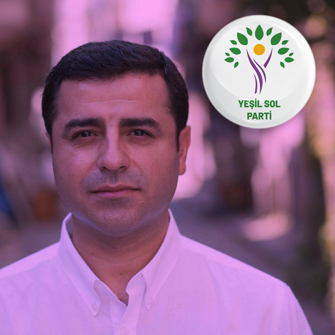 hdpdemirtas's tweet photo. Bazı adaylar, ikinci turda koltuk pazarlığı yapabilmek için milyonlarca insanın umutlarıyla oynuyor. 

Bu ucuz hesaplara alet olmayın, ilk turda bu işi bitirin. Değişim başlasın. https://t.co/gtJBZxjbXX