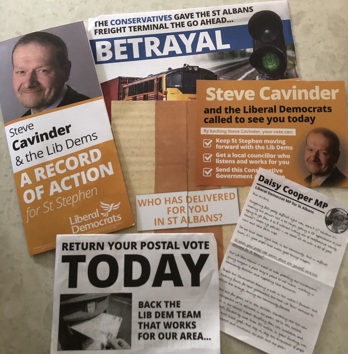 StephenCavinder's tweet image. The weekend has given me the chance to reflect on the last 8 weeks. A short positive campaign, supported by some amazing people. We did it! @Ajanta_mum_to_3, @GilesFry and @SallyR54571561, I couldn’t have done it without you. #LibDemAction #KeepingInTouch #AllYearRound