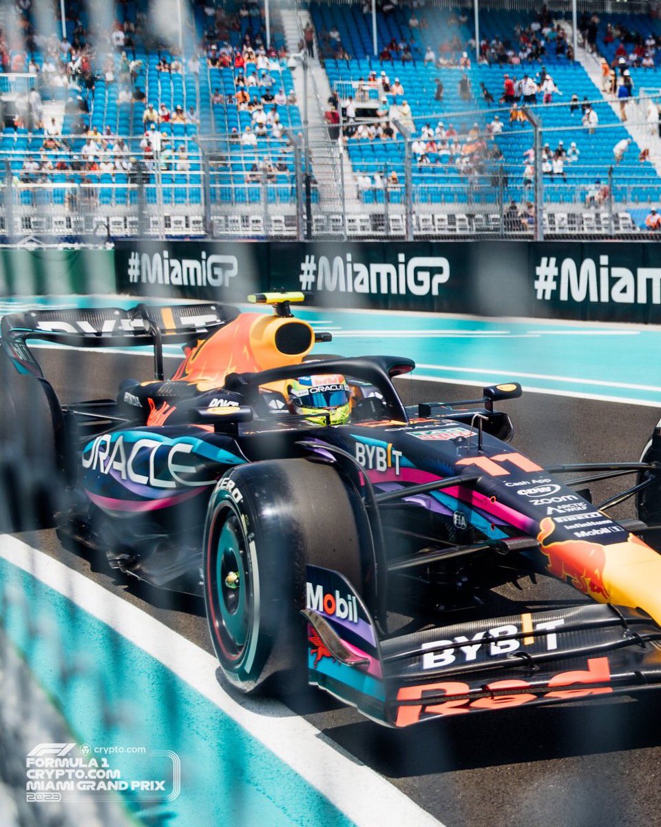 #F1 #MiamiGP Sabían que si Checo Pérez gana hoy va a superar en cantidad de victorias a Brooks, Surtees, Rindt, Gilles Villeneuve, Laffite, Patrese y Ralf Schumacher? Se ubicaría entre los 40 más ganadores junto con Montoya y Arnoux.