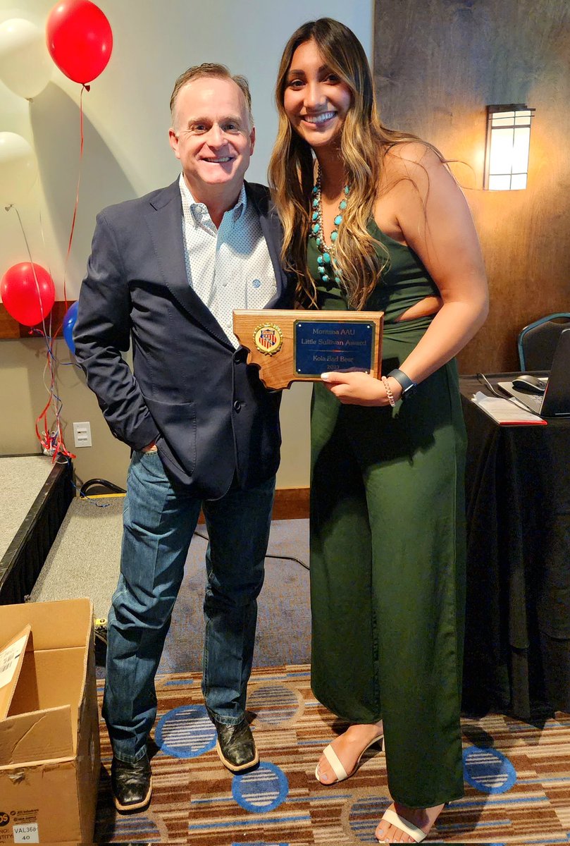 Fun little speaking engagement last night!
Congrats to Montana AAU Little Sullivan Award winner, <a href="/MSUBobcats/">Montana State Bobcats</a> great <a href="/Kola_BadBear/">Koko</a>.