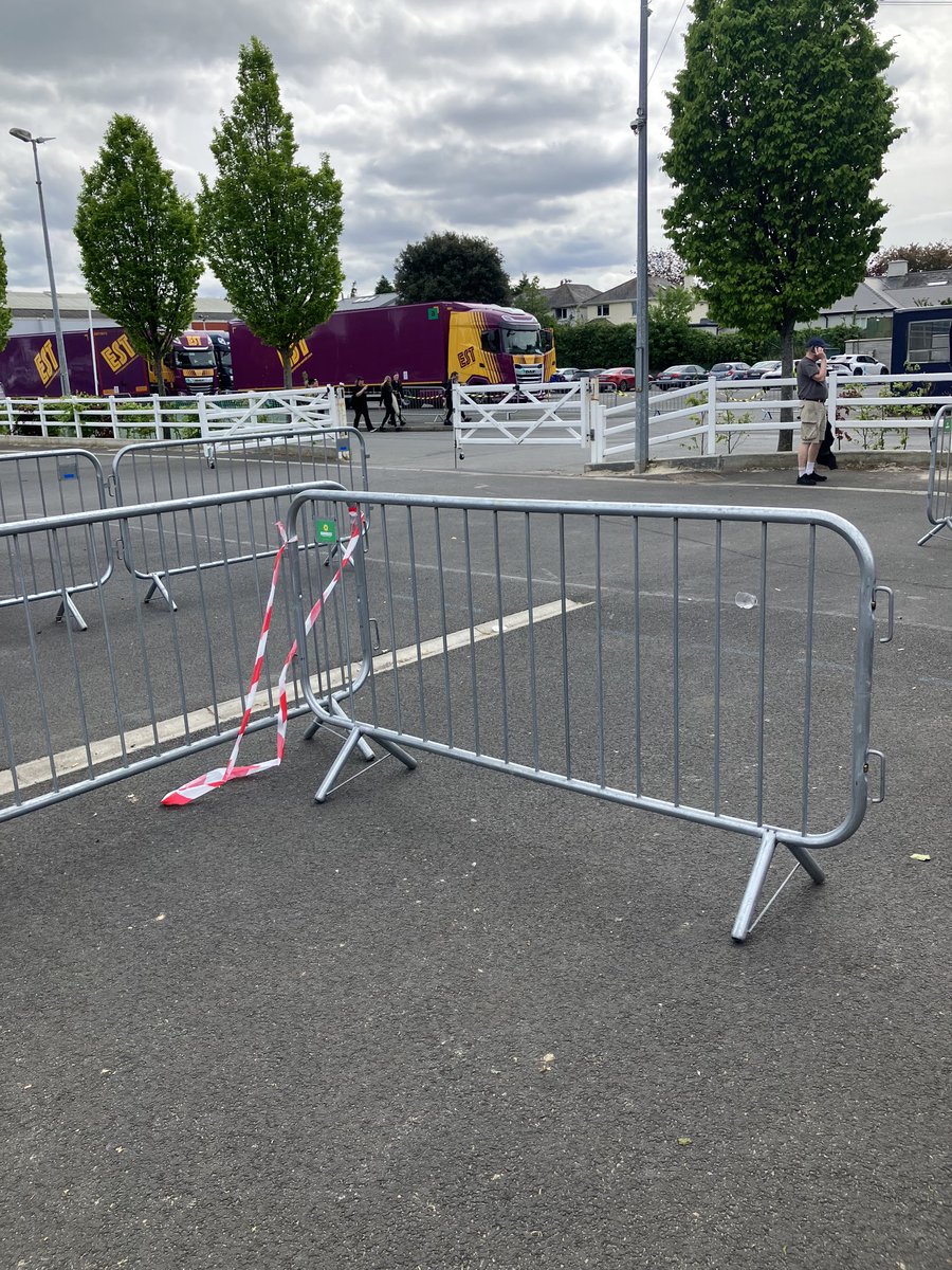 Tom McCormack tweet media