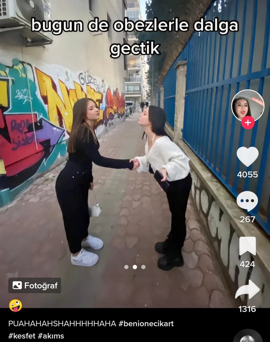 ttaesjkk's tweet photo. iki ergen tiktok kullanırsa https://t.co/vVmsWbOP9r