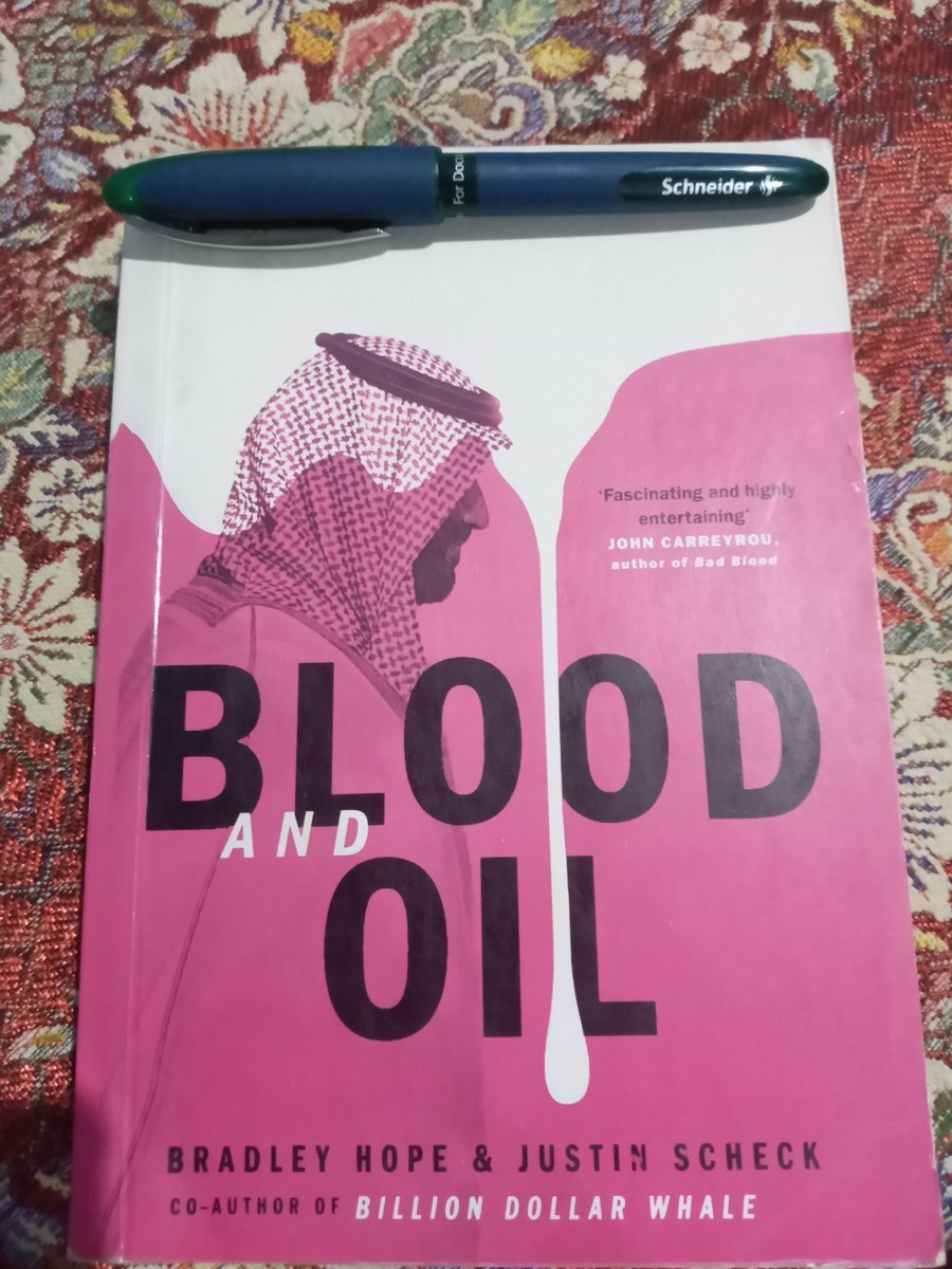 FurqanNoor15's tweet photo. Books are the eyes of blind and harmony of the deaf.
#BloodandOil #Reading #sundayvibes https://t.co/6975dSKHwc