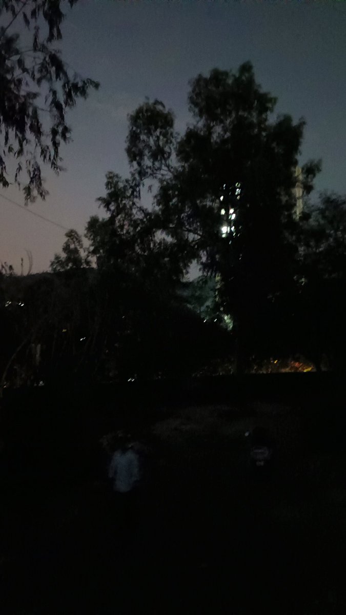 AKASHHATKAR13's tweet photo. Dear @mybmcWardS 
My self akash hatkar..
Residence of shree ram pada Bhandup west..
There is no light since last 20 days.
Peoples are having troubles while commuting from here..
Kindly solve our problems as soon as possible..

@AryanGu33768997 
@Abhay8767 
@PkgGond https://t.co/wjS0j2zx2r