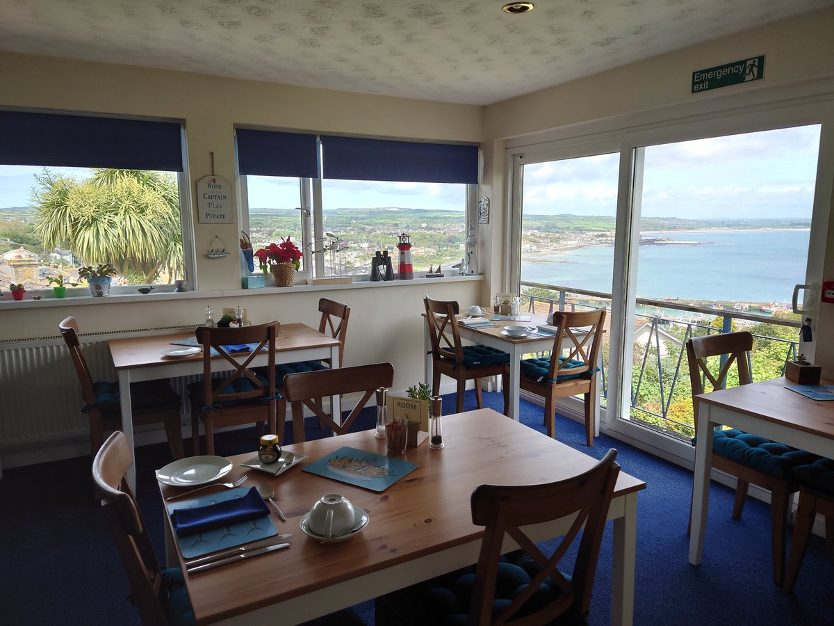 PanoramaGuestHo's tweet photo. Lovely views in the sunshine today. Who says it always rains over the bank holiday?!? https://t.co/EORLU8IRhP