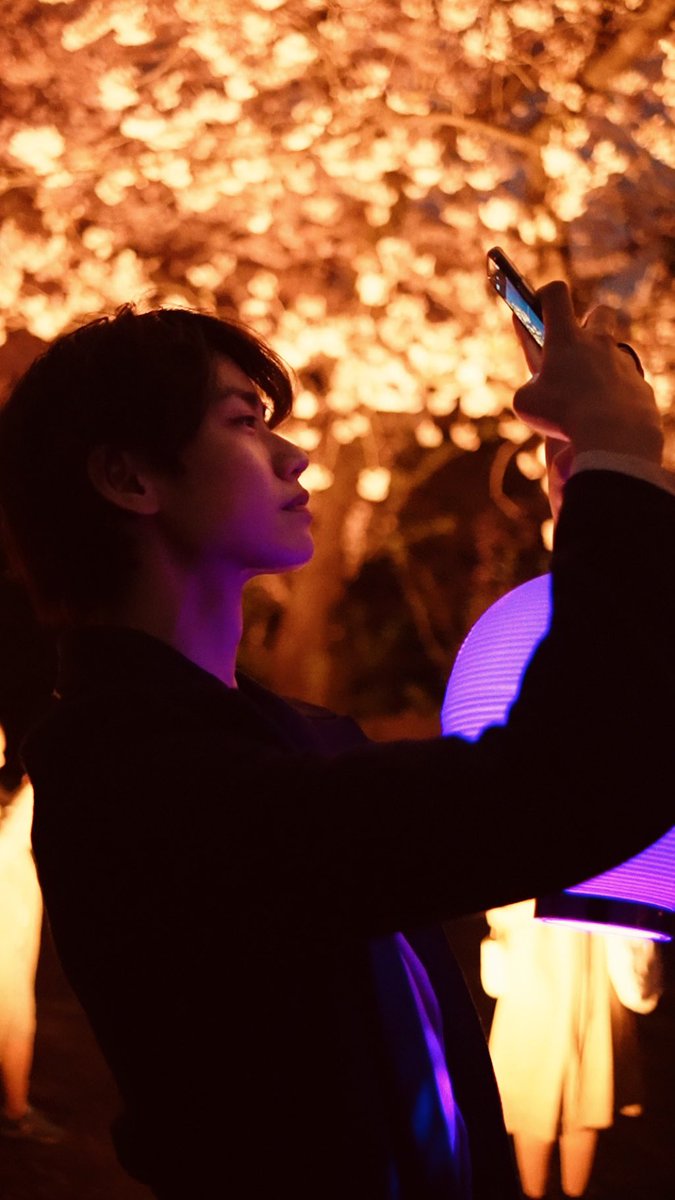 hrttkb7's tweet photo. GWが終わる。。#GW最終日 #新宿御苑 #桜 #1ヶ月前 https://t.co/I69sGASPw0