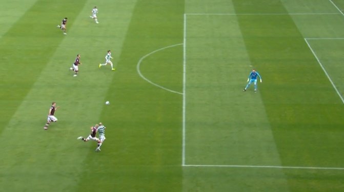 Queenmachine88's tweet photo. Only in Scotland would your supposed experts tell you this isn't a clear goalscoring opportunity 🤣🤣🤣 https://t.co/Z2xtUfBLii