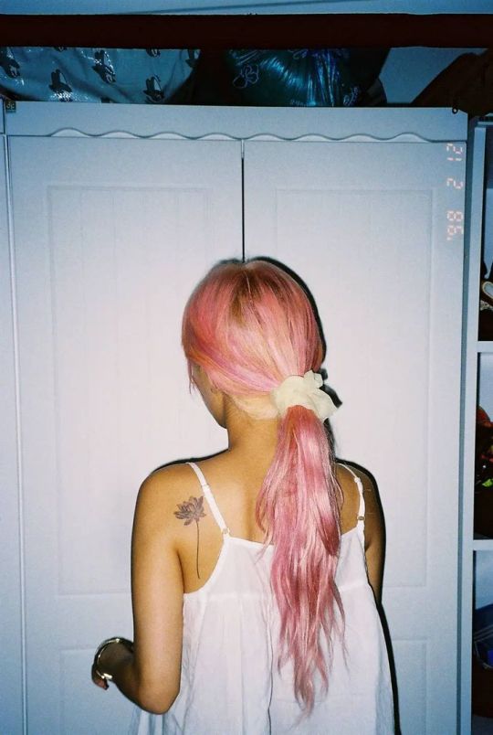 tinybluer's tweet image. ㅤ
       𝖣𝗂𝖽 ႸიႮ ᧁׁꫀׁׅܻ݊tׁׅ what kíղժ of ᏰᎥᎿᏟᏲ I am?
   가질 수 있는 것보다 어려운 걸 좋아해
ㅤ