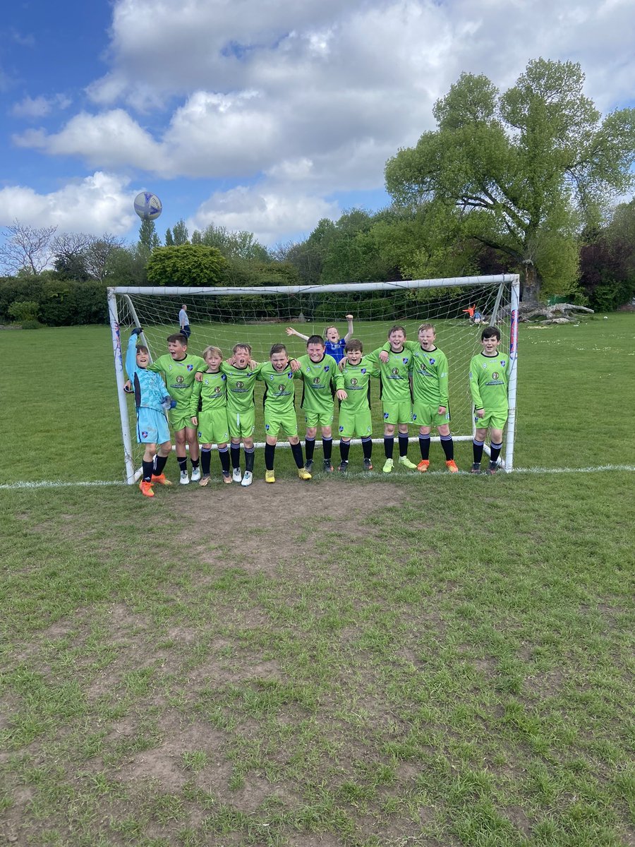 Paultickle21's tweet image. Great game of football today in @EdgehillJFL against our good friends @AfcWarner both battling hard in tough conditions and was an even game all the way through in the end we took our chances and they never onto the final we go motm Ben b.e jobo up the warner green machine