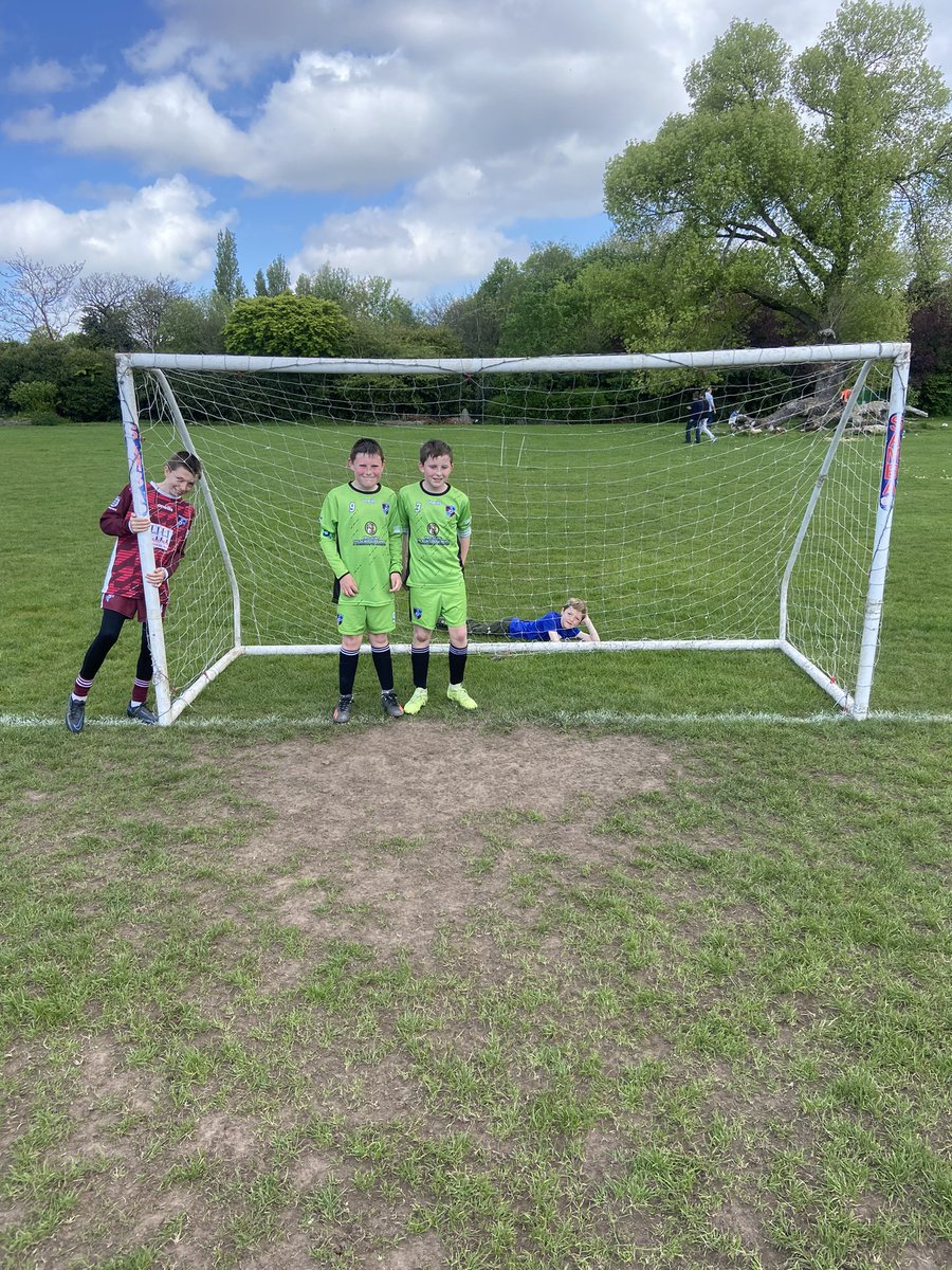 Paultickle21's tweet image. Great game of football today in @EdgehillJFL against our good friends @AfcWarner both battling hard in tough conditions and was an even game all the way through in the end we took our chances and they never onto the final we go motm Ben b.e jobo up the warner green machine