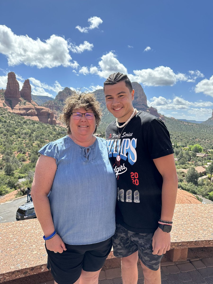 JillTinnelly's tweet photo. I’m so proud of you Payton! Keep doing great things in Arizona! I love you so much! 143🌴💜🌵@west26payton https://t.co/QfRkB2mBVm