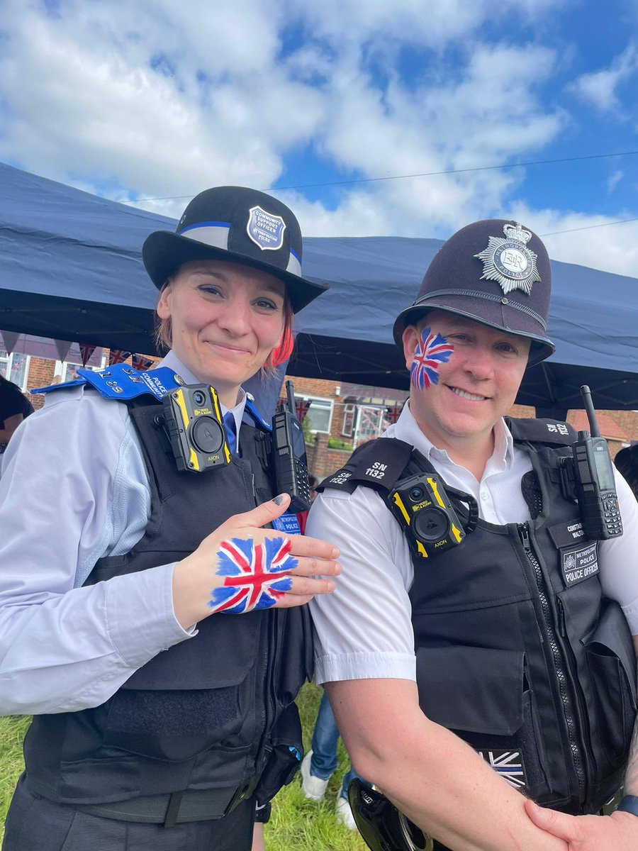 MPSSuttonnorth's tweet photo. Officers out on patrol enjoying the #Coronation and engaging with the local communities in the North cluster . It was great to see so many people in high spirits . You can from
The photo PC Walton getting into the sprits of things ! #mylocalmet @MPSSutton https://t.co/2qjpVviOC4