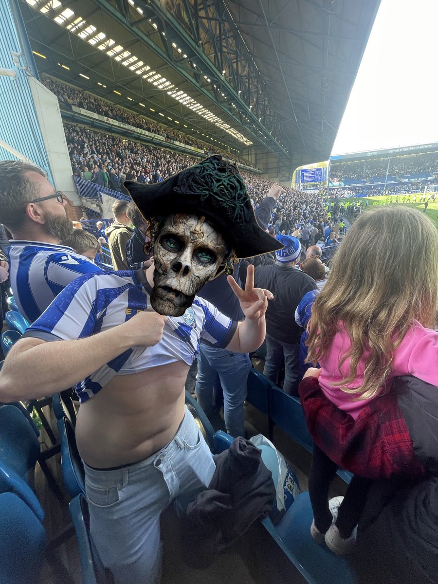 Y4NGO's tweet photo. How to take the W
1. Follow @OCBalpha
2. Follow @swfc
If you donβt know, get to know.
#swfc #wawaw #ocbalpha https://t.co/bqnOIETQ9v