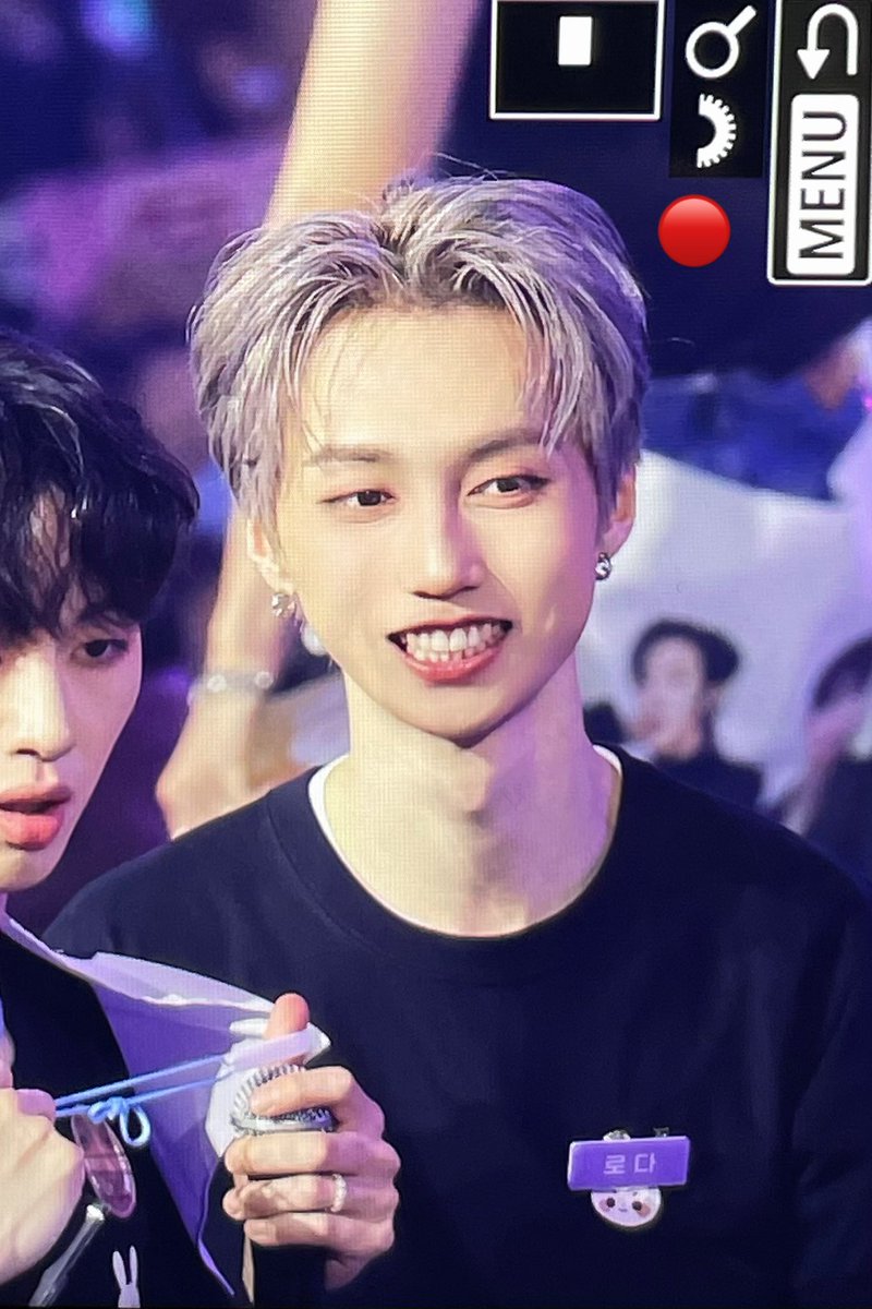 RED_MONT0919's tweet photo. 230507 피크타임 콘서트 프리뷰

👦🏻👦🏻

#MONT #로다 #RODA #신중민 #피크타임 #팀20시 #peaktime #빛새온 #Bitsaeon https://t.co/uzUIP1p1rN