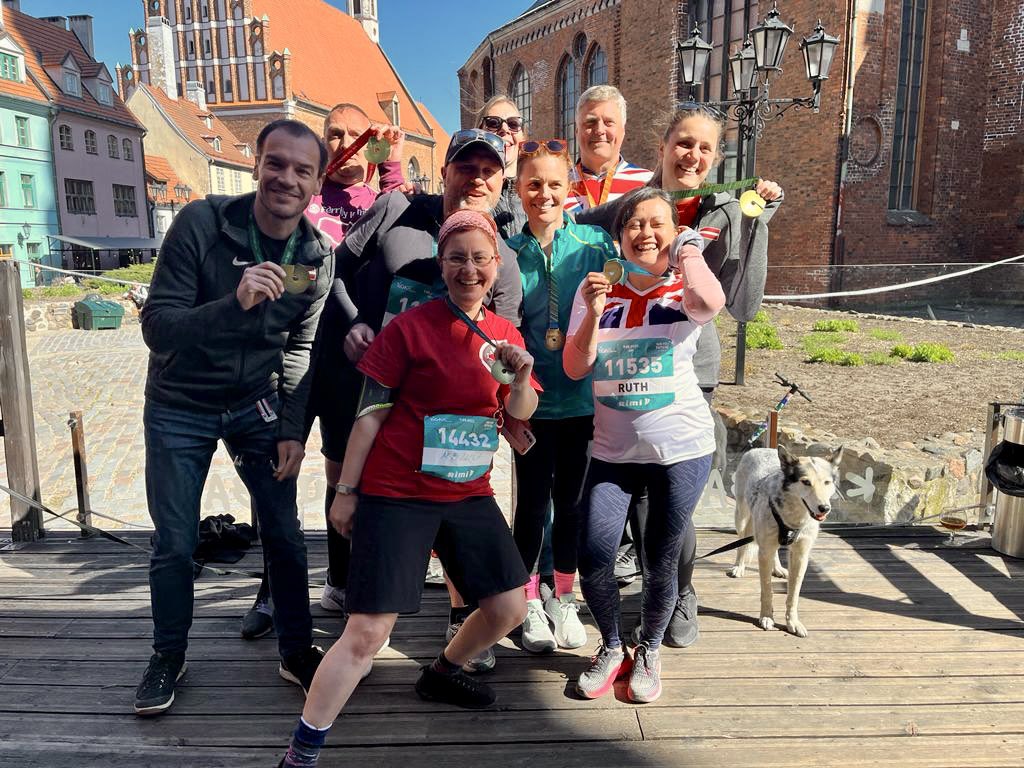 LieskeDeKrijger's tweet photo. What an amazing day @RigasMaratons!
Finishing the half marathon and celebrating afterwards with the #YouNeverRunAlone diplomats. https://t.co/LHOT2fS75p
