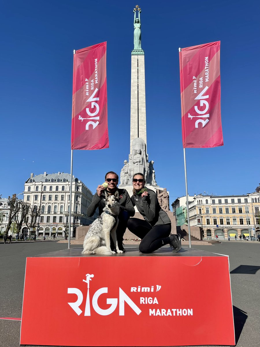 LieskeDeKrijger's tweet photo. What an amazing day @RigasMaratons!
Finishing the half marathon and celebrating afterwards with the #YouNeverRunAlone diplomats. https://t.co/LHOT2fS75p