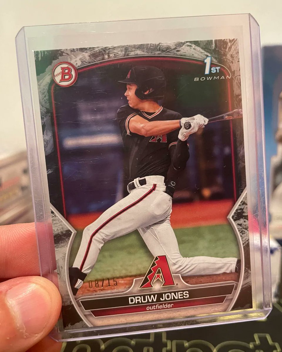 Bro...again?! 🔥🔥🔥

The backyard's boxes keep showing up on my doorstep and we keep ripping that 🔥

#papajoey #papajoeybreaks #whatnot #casebreaks #baseballcards #sportscards #bowman #bowmanbaseball #rpa #oneofone #1of1 #papajoeycardshop #nevergrowup #nevergrowupcollectibles