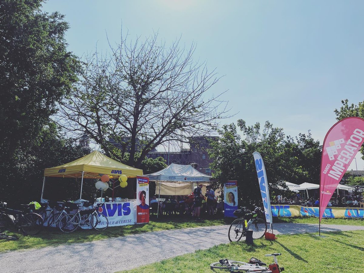 witoorbikenight's tweet photo. Una promessa, un paradiso, un saldo principio cui aggrapparsi ogni santo anno: il risotto di Avis Cerese al checkpoint di Mantova, che racchiude lo spirito vero della #RandoImperator. Grazie come sempre al grande sostegno di Vito e tutti gli amici di Avis. https://t.co/CSnQ1pkwFm