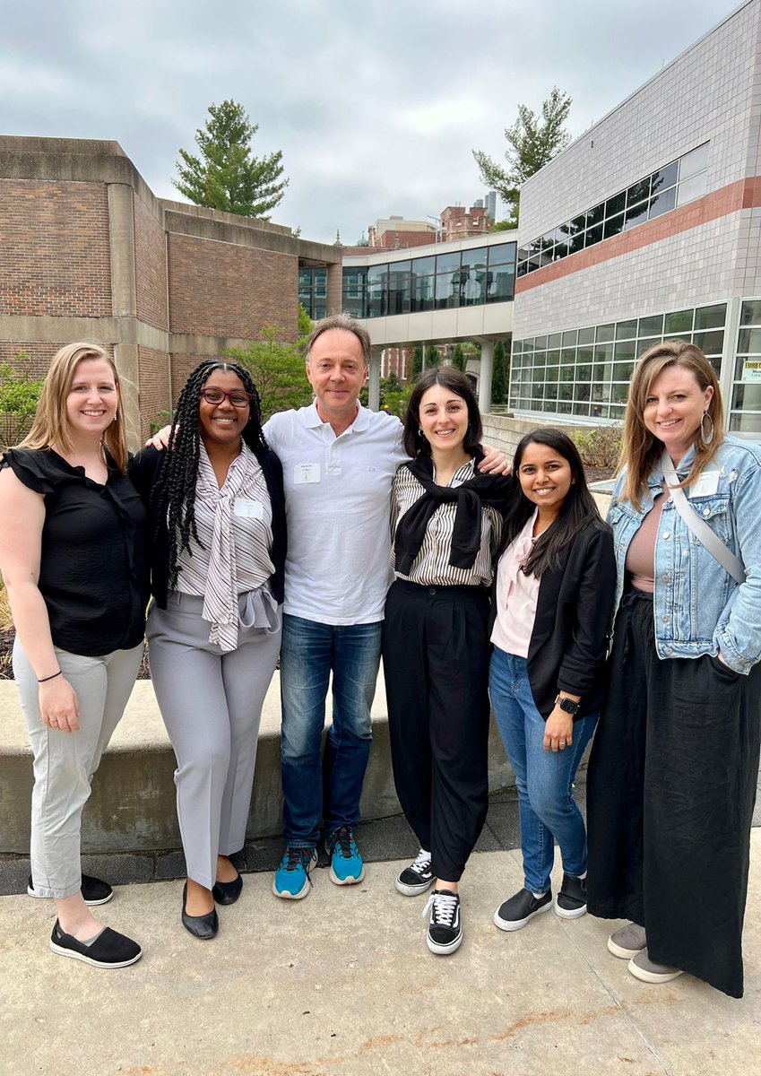 Had an great time presenting my work on the "adaptive response to Top1 inhibitors" at the #MidwestDNArepair conference. Enjoyed spending time with my labmates and meeting both new and old friends.
science.org/doi/10.1126/sc…