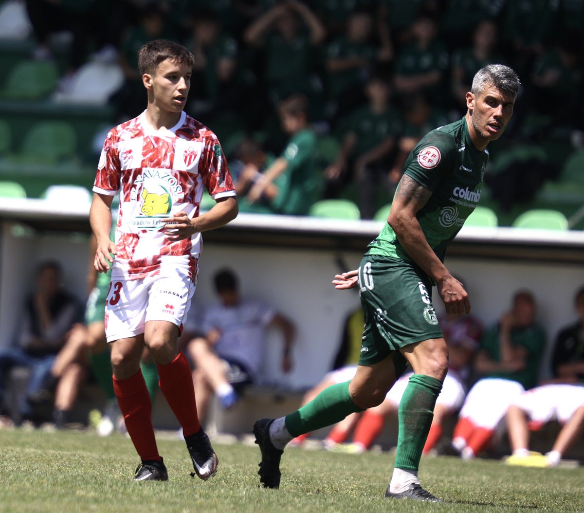 👉🏻 Nuestro canterano 𝔸𝕝𝕧𝕒𝕣𝕠 𝕊𝕒𝕟𝕔𝕙𝕖𝕫 ha debutado esta mañana  en O Carballiño  en 2ºRFEF con el <a href="/clubdepguijuelo/">Club Deportivo Guijuelo</a> 🙌

👏🏻🙌 Enhorabuena Álvaro 👏🏻🙌

#MiPuebloMiEscudoMiOrgullo