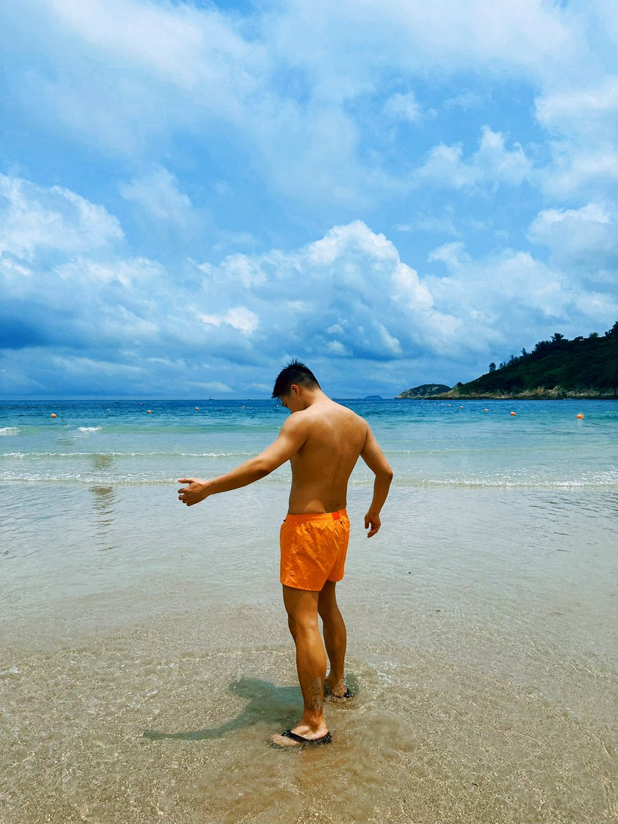 superk2003's tweet photo. @upbodywear 
好彩～見星期六好天去咗沙灘～

#沙灘褲 #upbodywear #up #upforfun #beachshorts #man #boy #asian #asianman #asianboys #Fitness #gym #swimcoach #swim #asianguy #socks https://t.co/dSJQsmngfv
