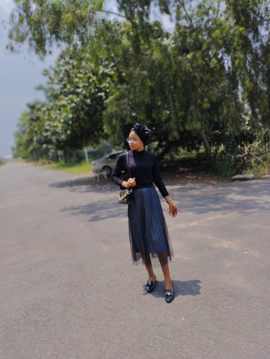 kareenablis's tweet photo. I love the fact that project modesty by  Ma'am @d_ocheido is making headlines is a good way to prove to the world that indeed there is no dignity in nudity.
In a world were indecency is taking the light,we choose and dare to be different.

#covabodi 
#modestyisbeautiful https://t.co/2tovYYeWT5