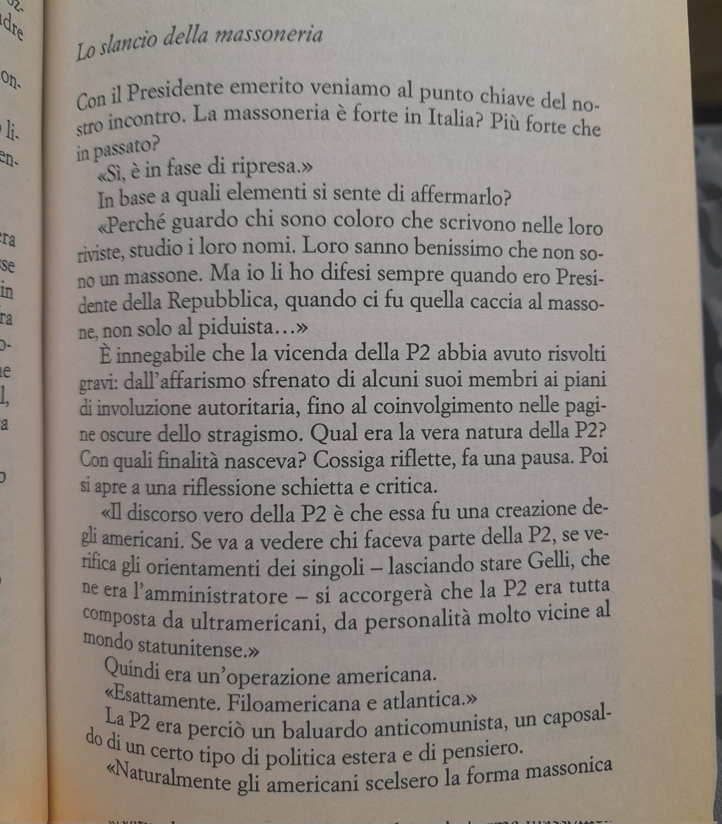hidekitojo1234's tweet photo. Mussolini sciolse la massoneria (poi, come testimoniato dalla Commissione parlamentare sulla P2, reintrodotta post guerra su pressione della Cia) perché egli accusava questa società esoterica di servire interessi esteri.
L'ex Pres. della Repubblica Cossiga praticamente conferma. https://t.co/tPZ9ROqu2h