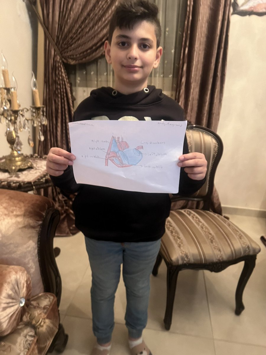 mona_dimassi's tweet photo. mohammad zarafe
grade four A
parts of heart
@obeidhussein_
@makdawhaschool https://t.co/824haLaO8x