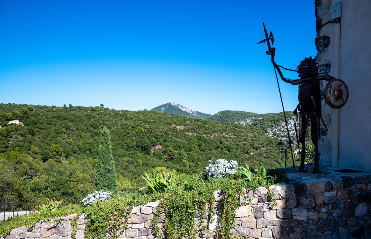 WellensRog's tweet photo. #landscape #History #nature #travelphotography #MagnifiqueFrance #villes #doucefrance #Genieten    Evenos  france https://t.co/VRHoORxn9i