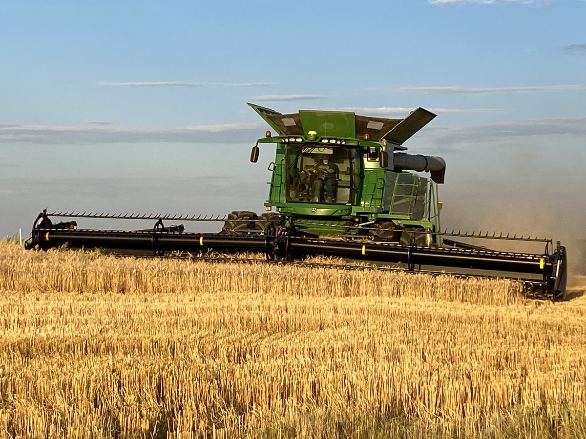 Happy birthday <a href="/lpetersenfarms/">Lee Petersen🧢</a>