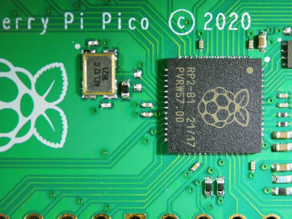 Beardless Tinker 🤣 tweet media