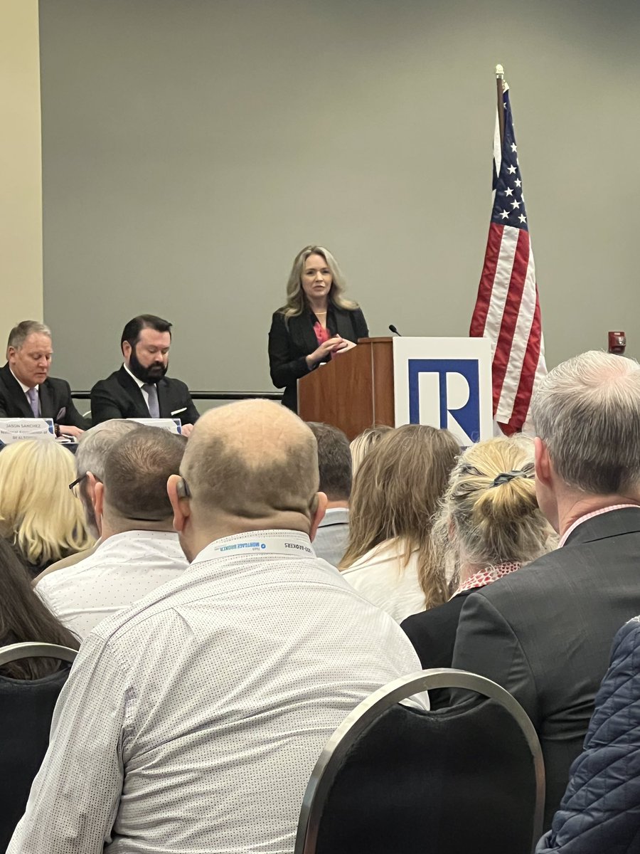 councilofmls's tweet image. Kicking off @nardotrealtor MLS meetings with a #CMLS Update @ the MLS AE Session. Thank you for the opportunity to share the &quot;magic&quot; of CMLS! #mlsmatters #valueofmls