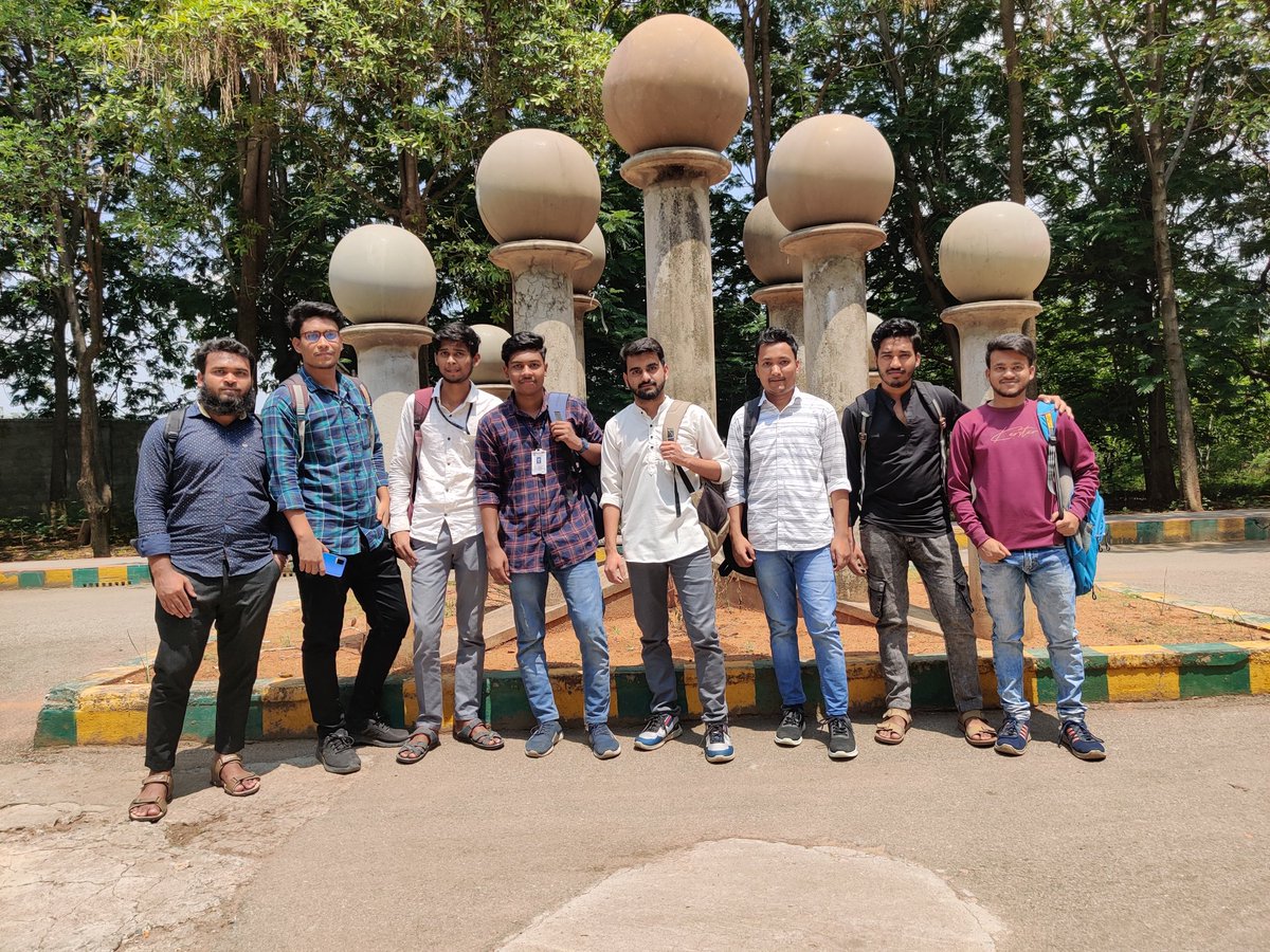 A moment of my life with my friends 😍😍😊😍🙂😍 the time of the best friend of pharmacy