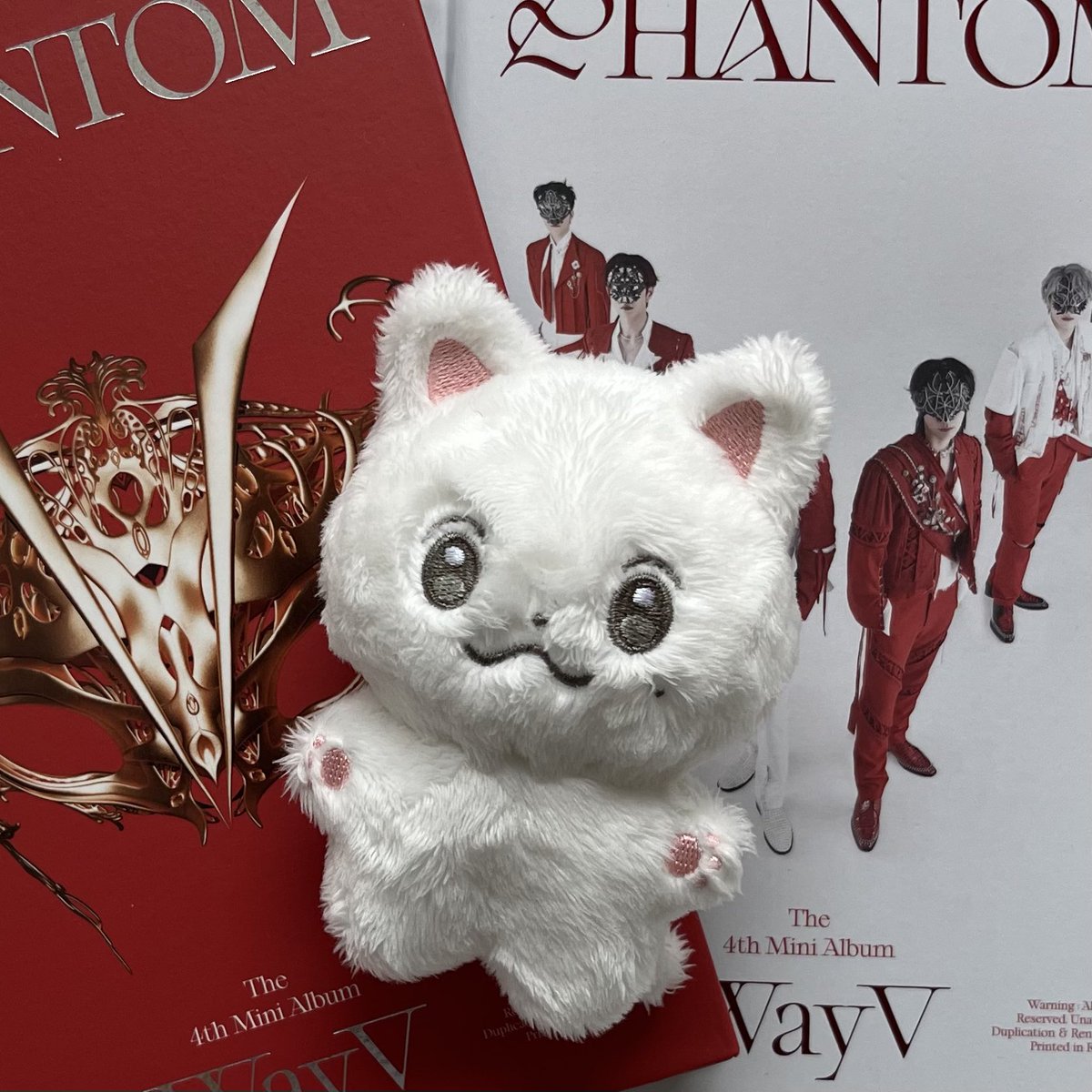 LiuNyang1010's tweet photo. WayV 양양 10cm 인형 류냥이 ༘ ᩚ 수요 조사 폼 

🐾 05.08 (00:10 kst) ~ 05.12 (~23:50 kst)

🐾 https://t.co/Ayulty3fpv

제작 확정 시 #RT + #FOLLOW 추첨 한 분에게 류냥이를 보내드려요 ❣️
⠀    
#威神V #刘扬扬 #WayV #YANGYANG
#웨이션브이 #웨이션 #양양 #류양양 https://t.co/gWWwDc214a