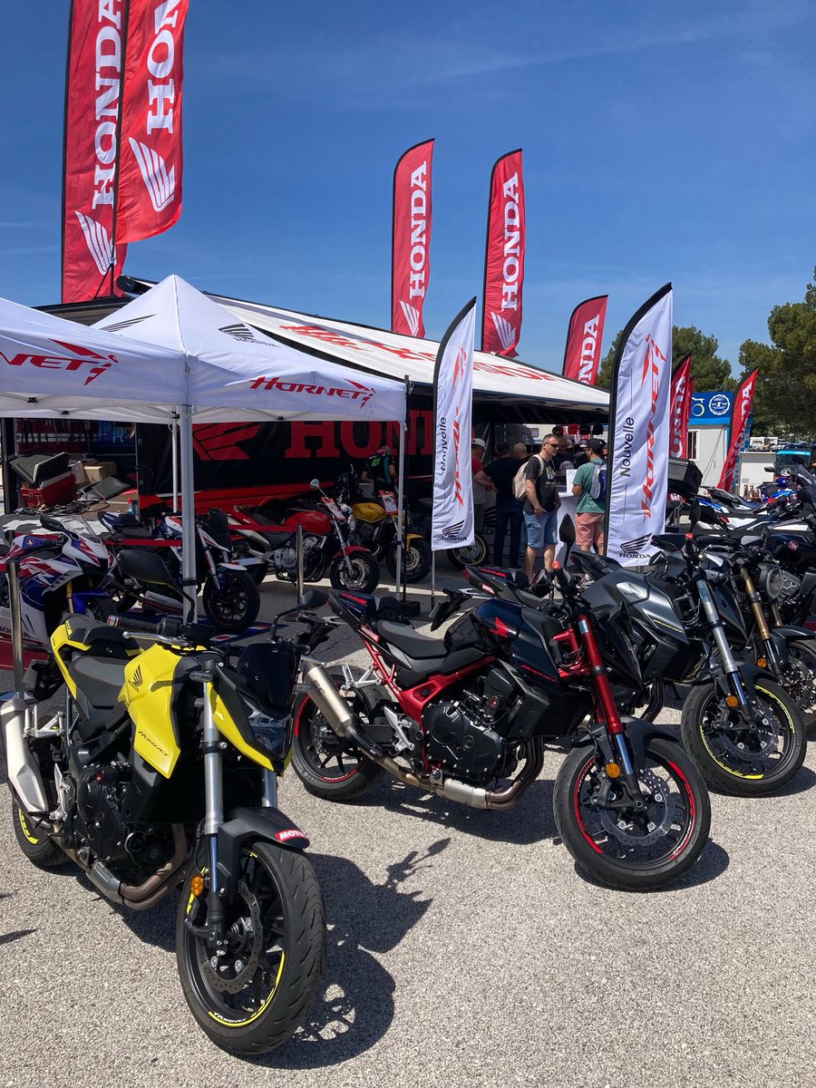 Honda Moto France ✌️ (@hondamotofr) on Twitter photo Un beau week-end sous le ☀️ pour les #SundayRideClassic sur le majestueux #CircuitPaulricard
<a href="/mikedimeglio63/">Mike Di Meglio</a> | <a href="/alan_techer/">Alan Techer</a>
#HondaHornet | #HondaMotorcycles Un beau week-end sous le ☀️ pour les #SundayRideClassic sur le majestueux #CircuitPaulricard
<a href="/mikedimeglio63/">Mike Di Meglio</a> | <a href="/alan_techer/">Alan Techer</a>
#HondaHornet | #HondaMotorcycles
