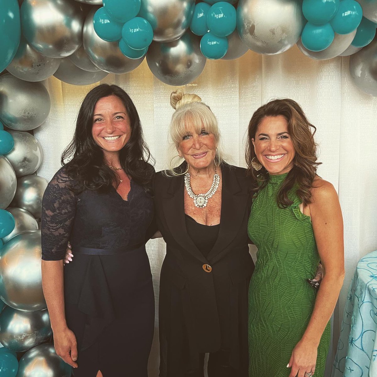 When you’re the parent of a child with special needs -you know the stress, exhaustion and overwhelming wonder of what the future holds. Thank you <a href="/MelmarkNE/">Melmark New England</a> for what you do 🥰

♥️ <a href="/Met_CindyFitz/">Cindy Fitzgibbon</a> &amp; #SusanWornick for being there with us!

#MelmarkNewEngland #Celebrating25Years