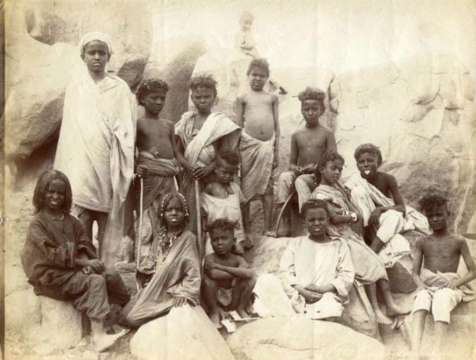 Children in Southern #Egypt, Albumen Print, c1880
The real Ancient #Egyptians. 

#Africa #African #EgyptianMuseum