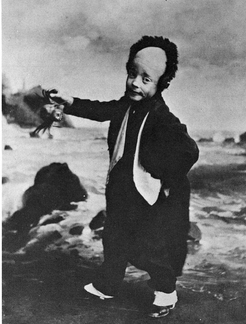 blankcheckpod's tweet photo. Happy Sunday! Here are some photographs of young Buster Keaton dressed in costume as an "Irishman" as part of his family's vaudeville act: https://t.co/HfUkgfSCzB