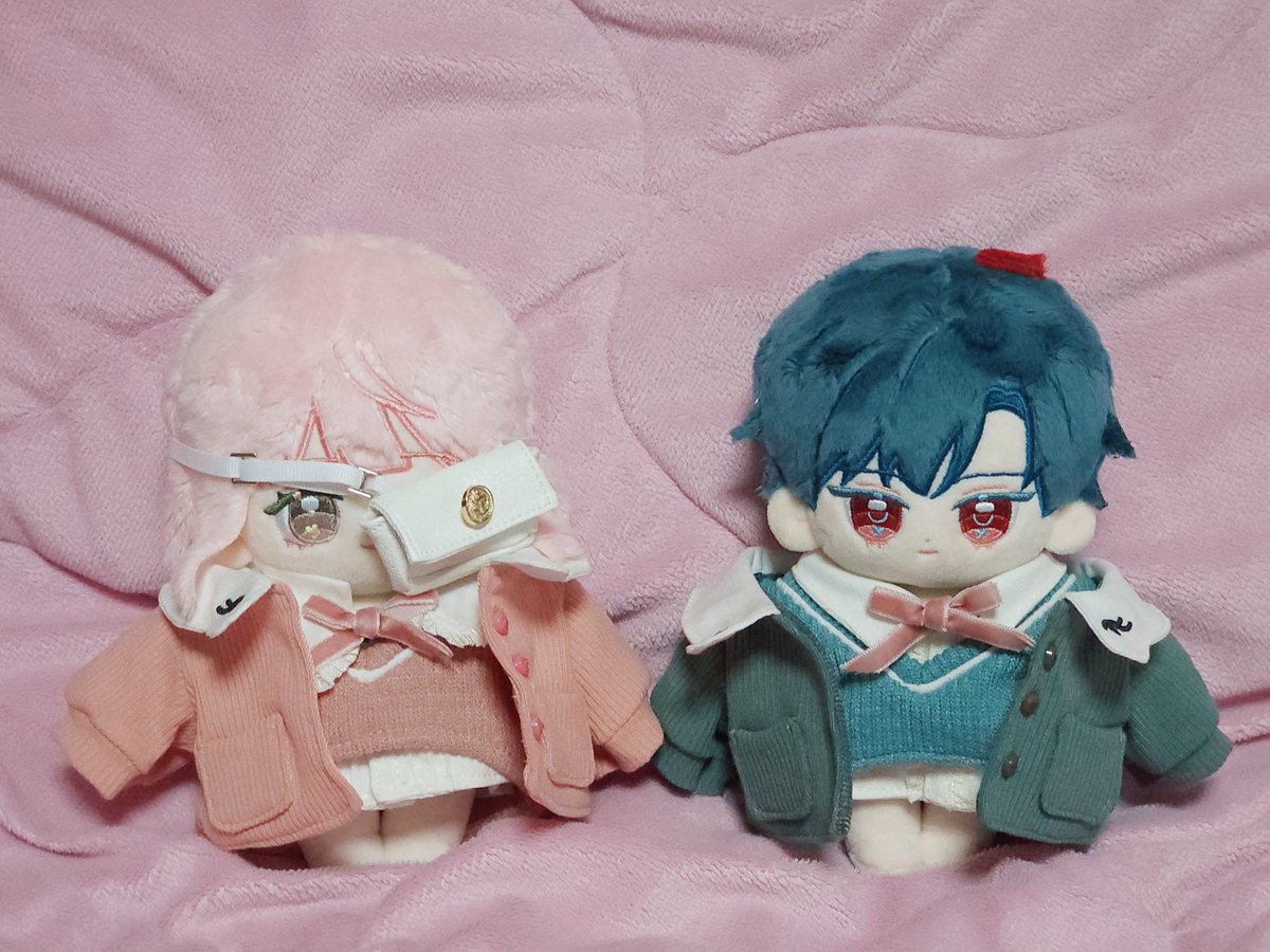 20깅 착샷 2장, 15깅 착샷 2장입니다
오래 기다렸지만 퀄리티 좋고 구성 많고 귀여워서 만족했어요😊
예쁜 의상 감사합니다! <a href="/Whipping_GO/">휘핑</a>