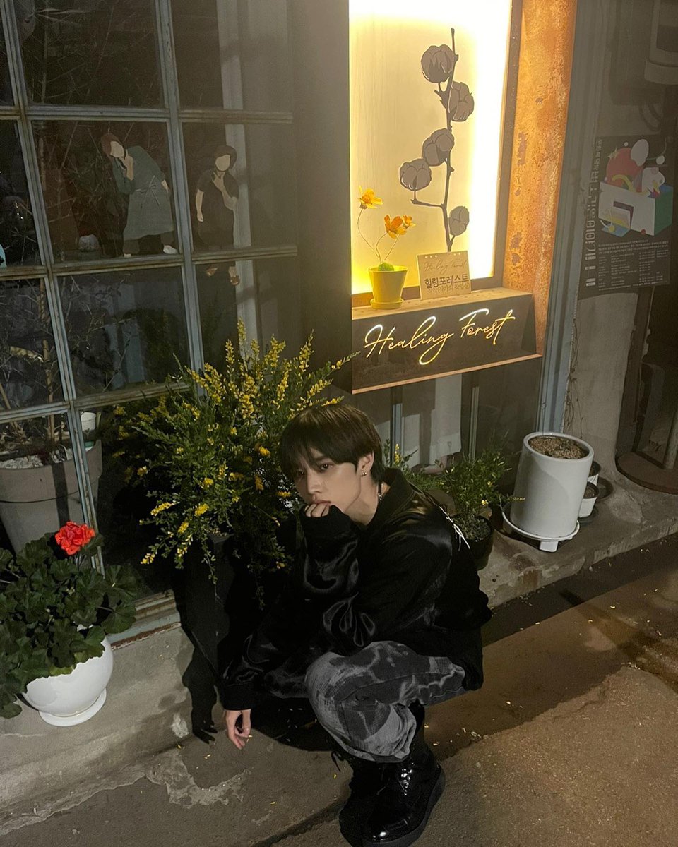 surnwookim's tweet photo. https://t.co/GkIbIMtQpe