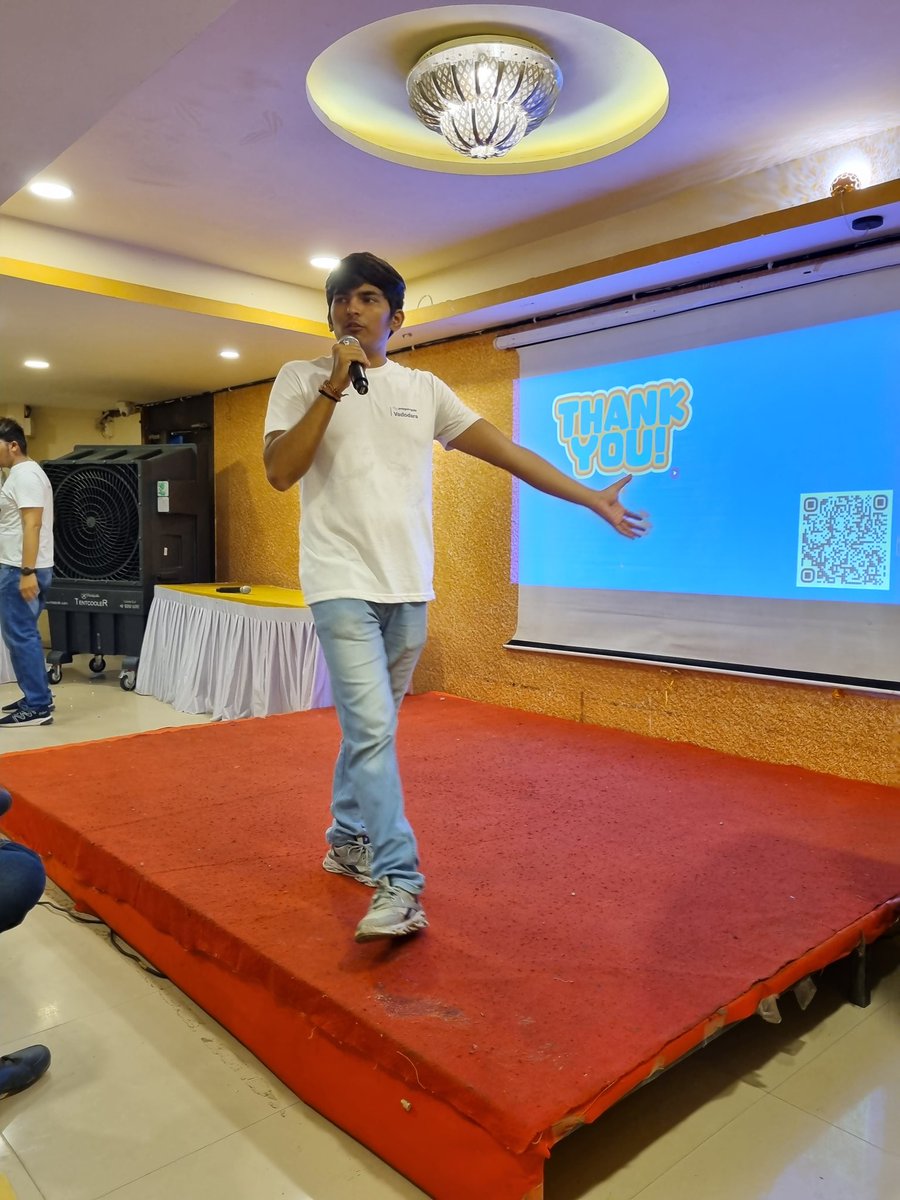 Bhavya142004's tweet photo. Today at @PolygonVadodara 
#polygonvadodara 
Had a great session with @0xrahulk https://t.co/wdGh8LVdYD