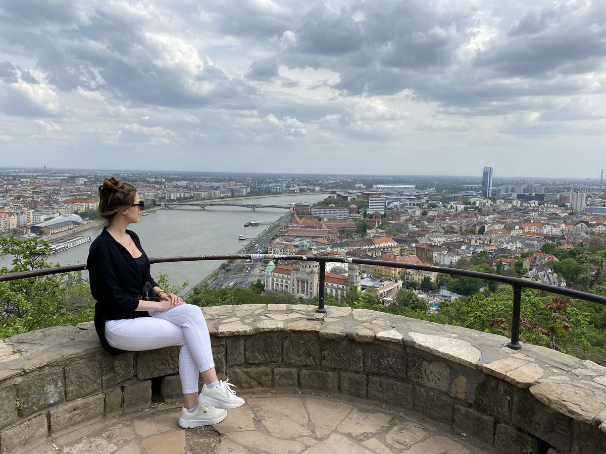 Aleksandra. tweet media